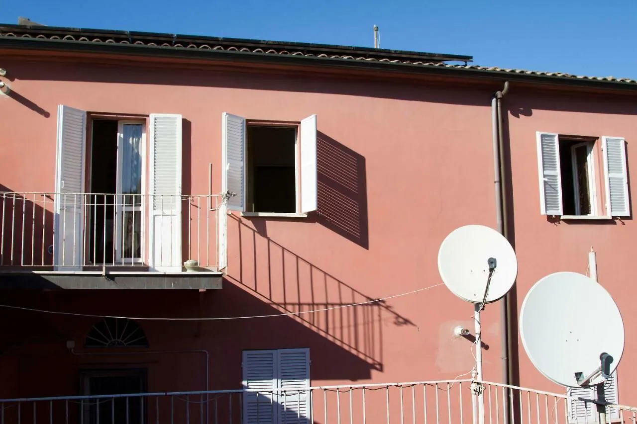 تشيزينا Bed & Breakfast Porta Santi إيطاليا