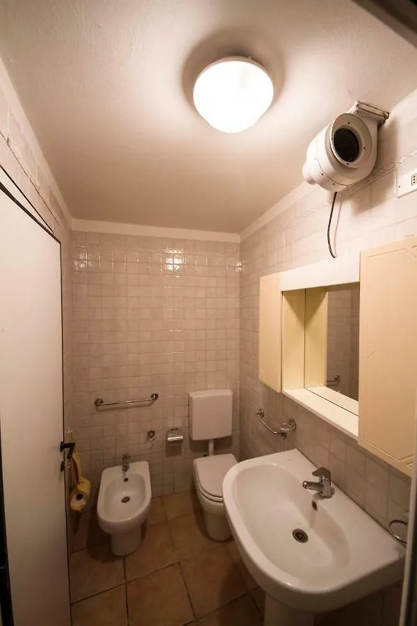 تشيزينا Bed & Breakfast Porta Santi